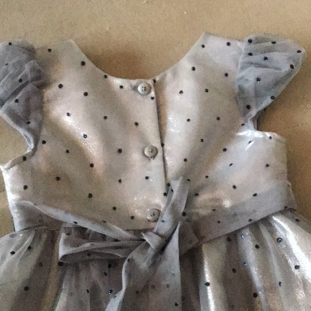 Dress - Picture 4 of 6